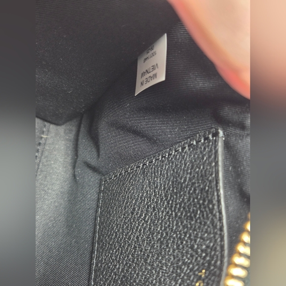 Tory Burch Blake Mini Tote in black pebbled leather. - Picture 6 of 8